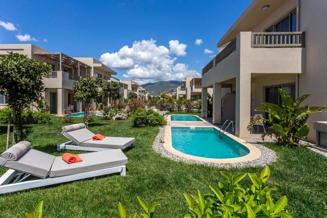 Junior Suite with Private Pool