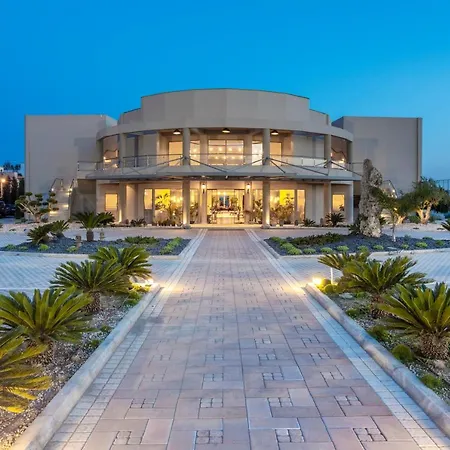 Elysian Luxury Hotel And Spa-3